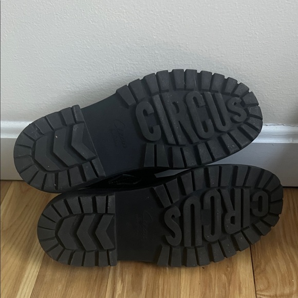 Circus by Sam Edelman Black Patent Mary Jane Flats - Picture 6 of 9